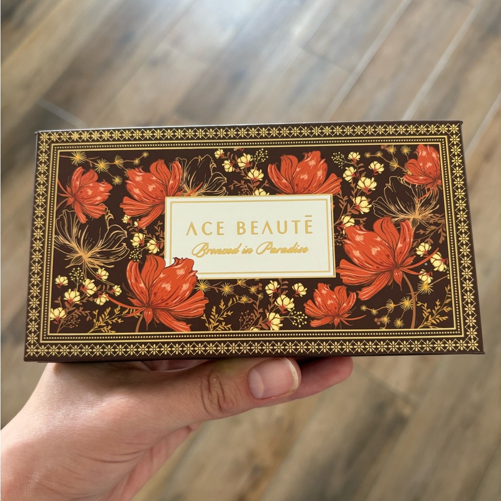 Ace Beaute Bronzer & Contour Brown and Red Elegance
